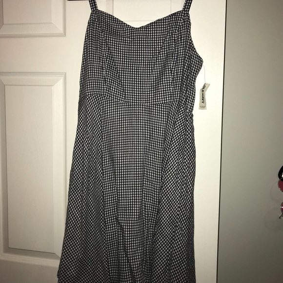 Gingham pattern sleeveless dress - Picture 1 of 4